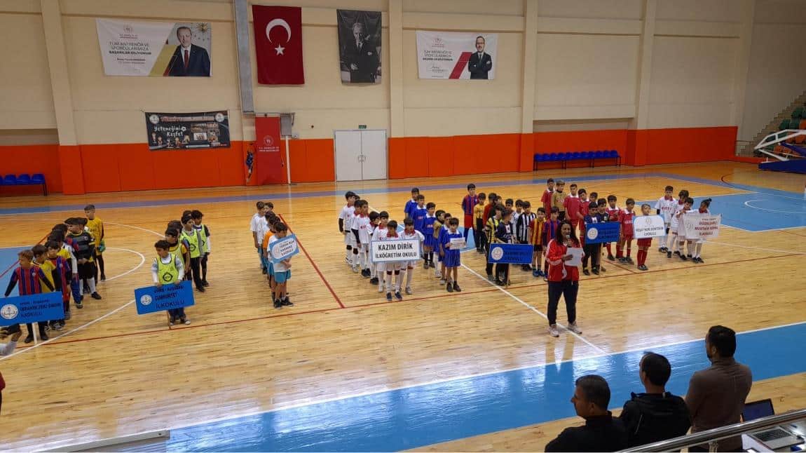 İlkokullar Arası Futsal Turnuvasına Katıldık